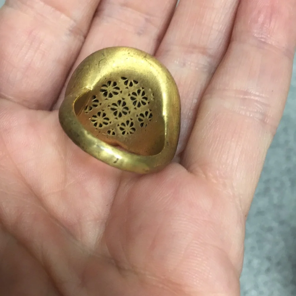 KATE SPADE sz 6 gold-finish “under the sea” ring